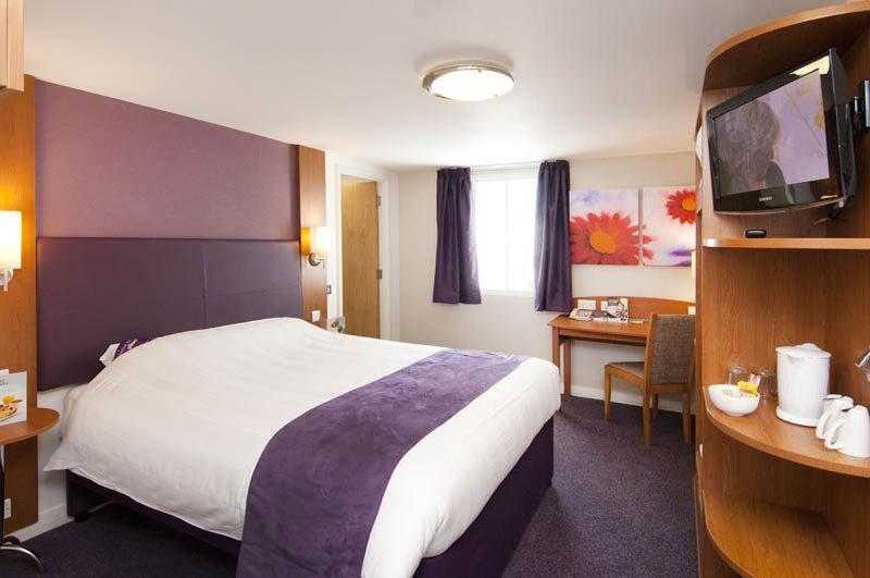 Premier Inn Бёрнли Экстерьер фото