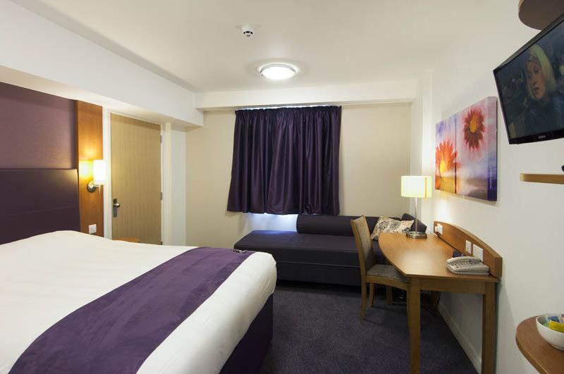 Premier Inn Бёрнли Экстерьер фото